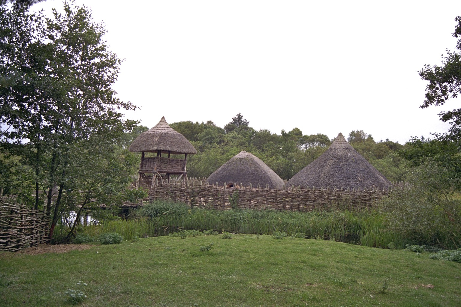 Craggaunoven Centre, Írland